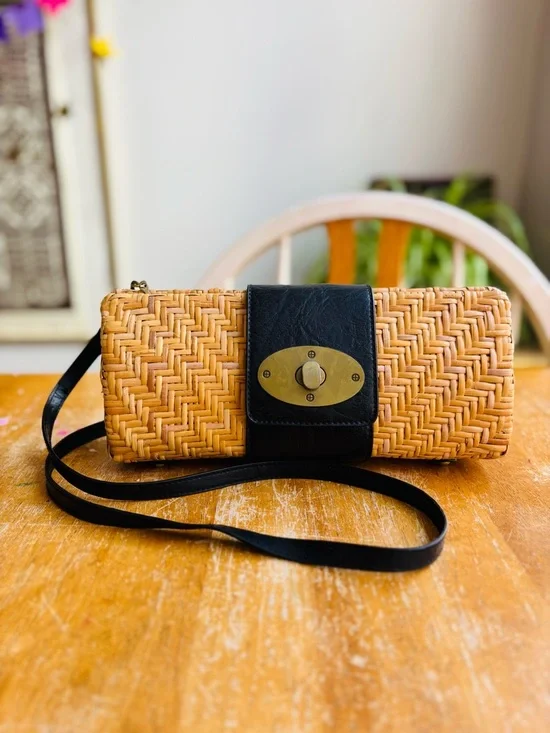 Kelly & Katie Woven Straw Crossbody Clutch with Black Leather Trim and crossbody - Picture 2 of 9